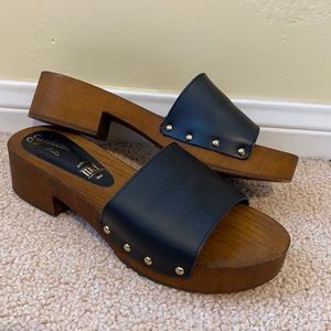 Seychelles Clog Sandal